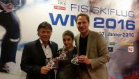 Peter Schroecksnadel mit Nadine Beiler und Markus Steiner (c) OK Kulm .jpg